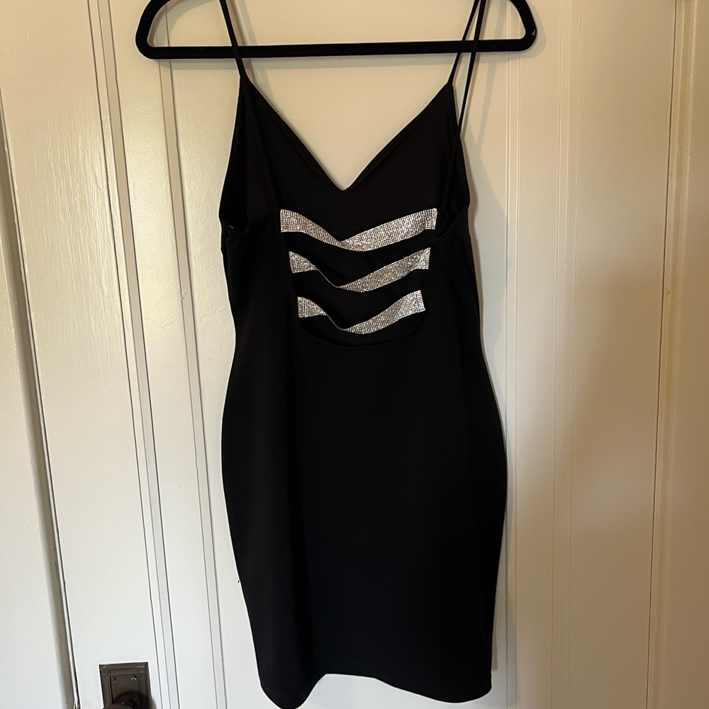 Black dress with some shine!